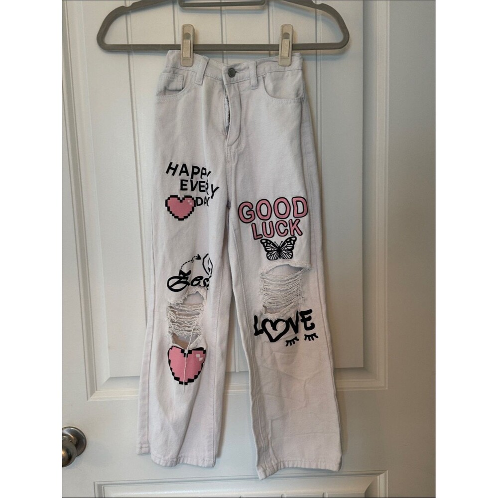 SHEIN Black and White Kids' Clothing Size Tag Detail